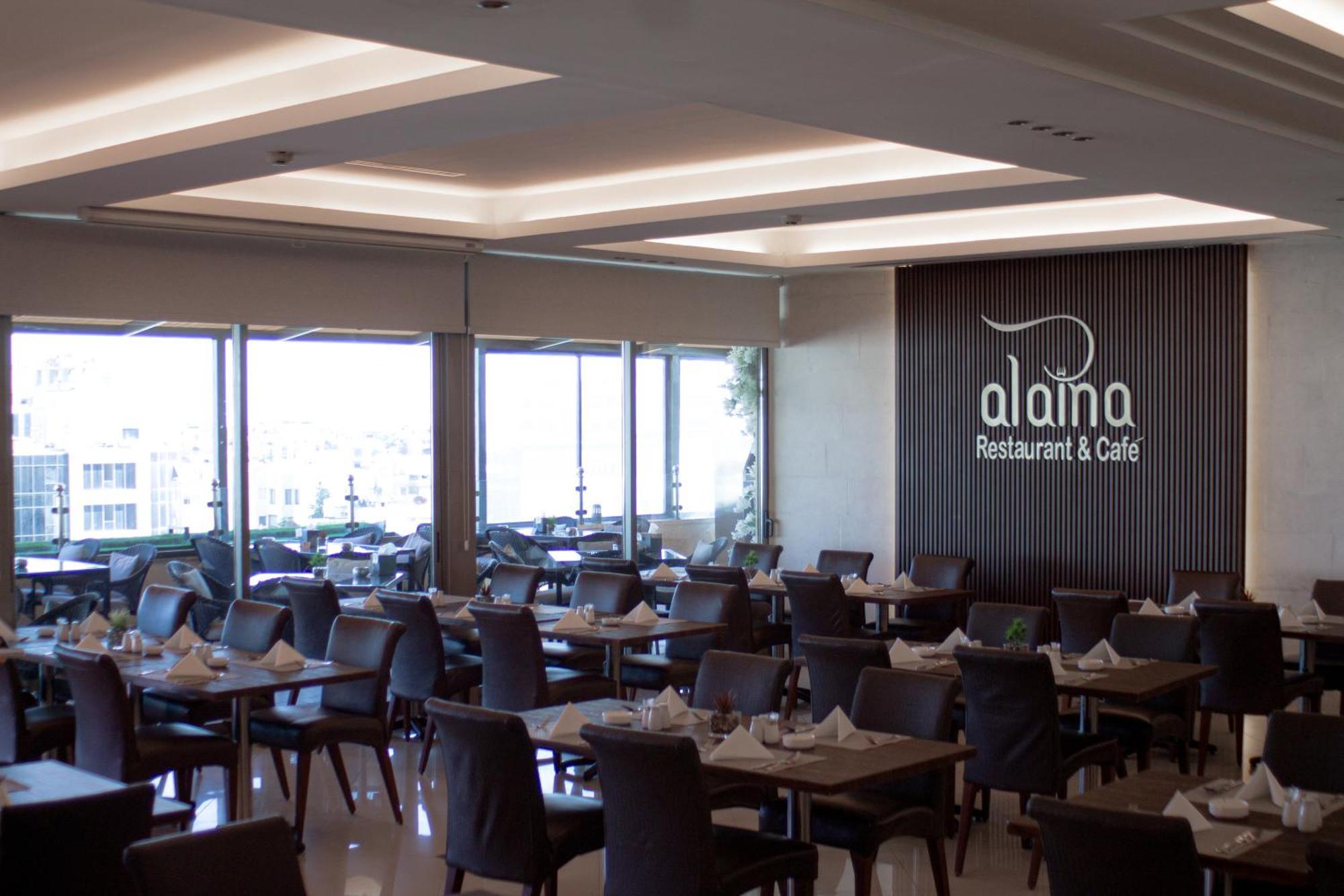 Retaj Hotel Amman Exteriör bild